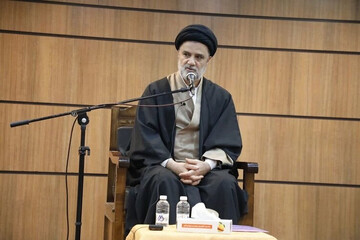 محمود نبویان، رای اول تهران کیست؟ منتقد قسم خورده ظریف و تمجیدگر طالبان!