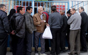 صف بستن عجیب مردم برای خرید گوشت دولتی در تهران! + فیلم
