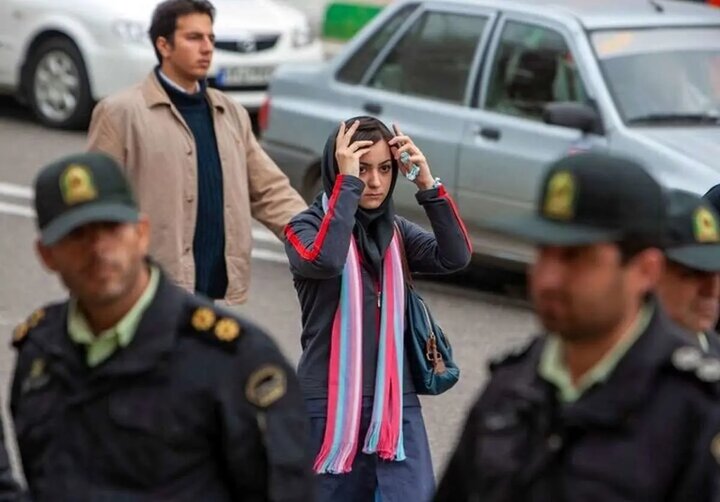 پیشگیری از رانت و اختلاس پس از رعایت حجاب زنان + عکس بنر جنجالی در شهر