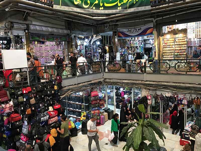 راهنمای خرید عید در تهران + لباس، طلا و شکلات و کت‌ و شلوار عید را از کجا بخریم؟