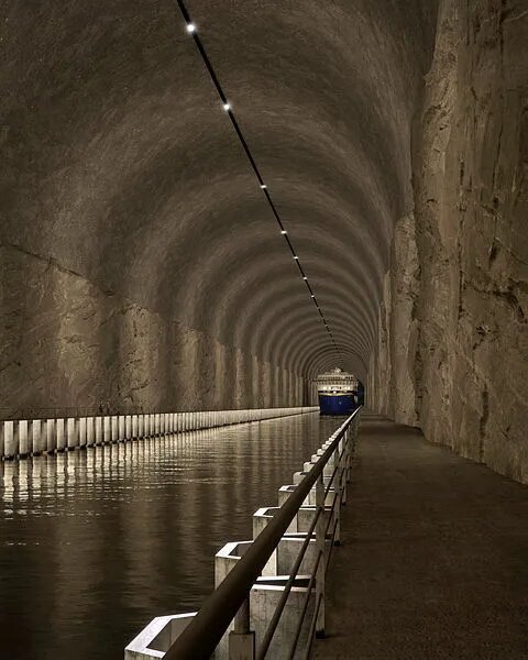 اولین تونل مخصوص عبور کشتی در جهان