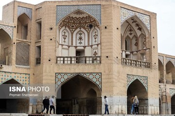 تخریب پل تاریخی خواجو در شب چهارشنبه‌سوری + عکس های تلخ و دردناک