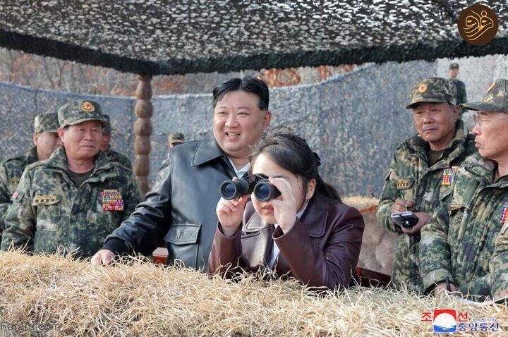 عکس پربازدید از رهبر کره شمالی و دخترش در تمرینات ارتش