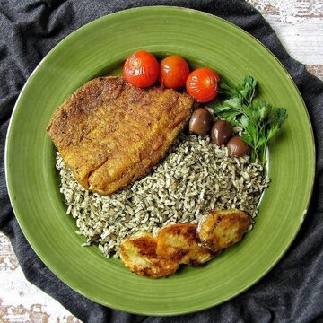 سبزی پلو با ماهی شب عید ۵۰ درصد گران شد/ یک پرس ماهی سفید و برنج بیش از یک میلیون تومان!