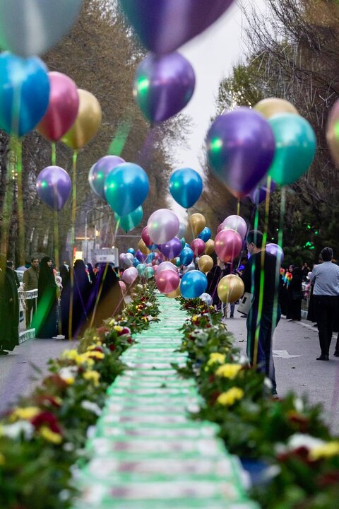 کیک تولد ۲۰۰ متری در تهران + عکس