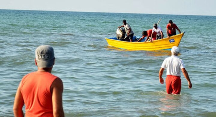نجات پسر بچه شیرازی غرق شده توسط یک قایق تفریحی + جرییات
