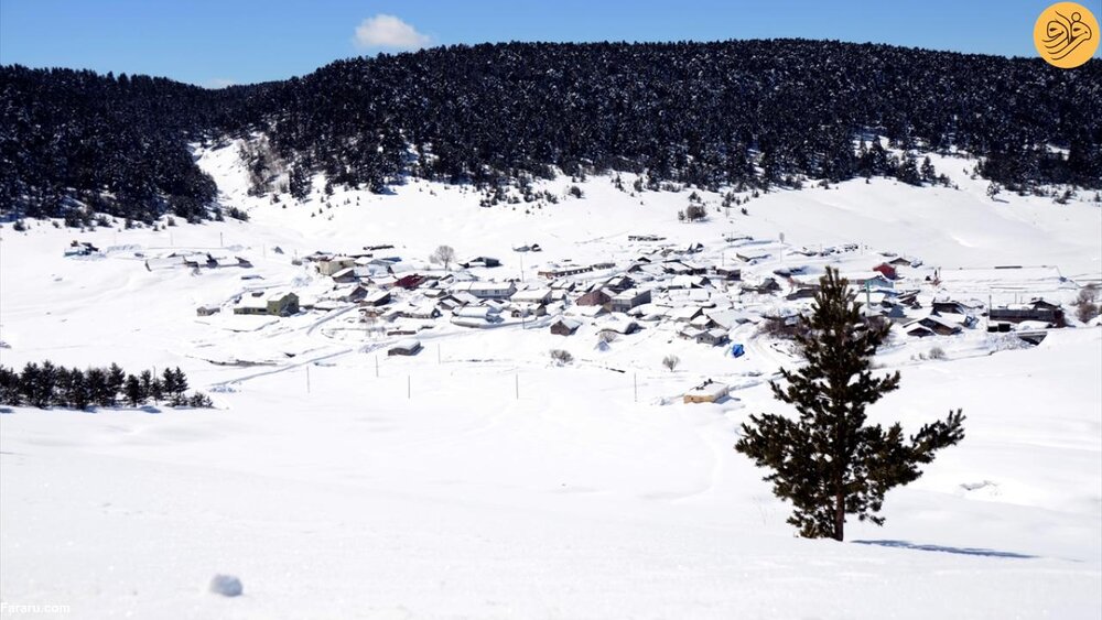 عجیب ترین روستای دنیا که هرسال تا مدت ها زیر برف مدفون می شود! + عکس