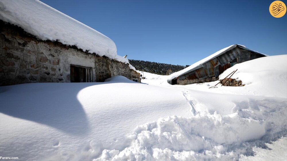 عجیب ترین روستای دنیا که هرسال تا مدت ها زیر برف مدفون می شود! + عکس