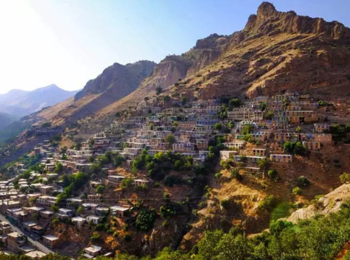 زیباترین روستاهای کوهستانی ایران / ۷ روستای پلکانی ایران