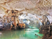 چگونه از غار کاکلیک در پاموکاله ترکیه بازدید کنیم؟
