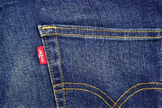 ادعای عجیب: پوشیدن شلوار جین باعث آلودگی هوا می شود