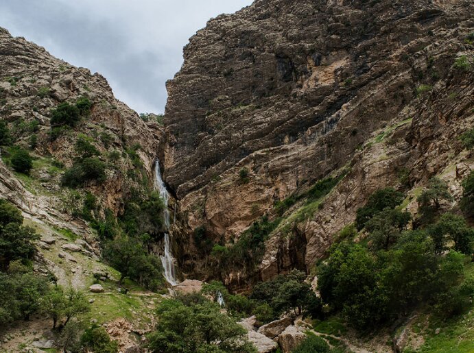 بلندترین آبشار لرستان / مقصدی شگفت‌انگیز برای طبیعت‌گردان