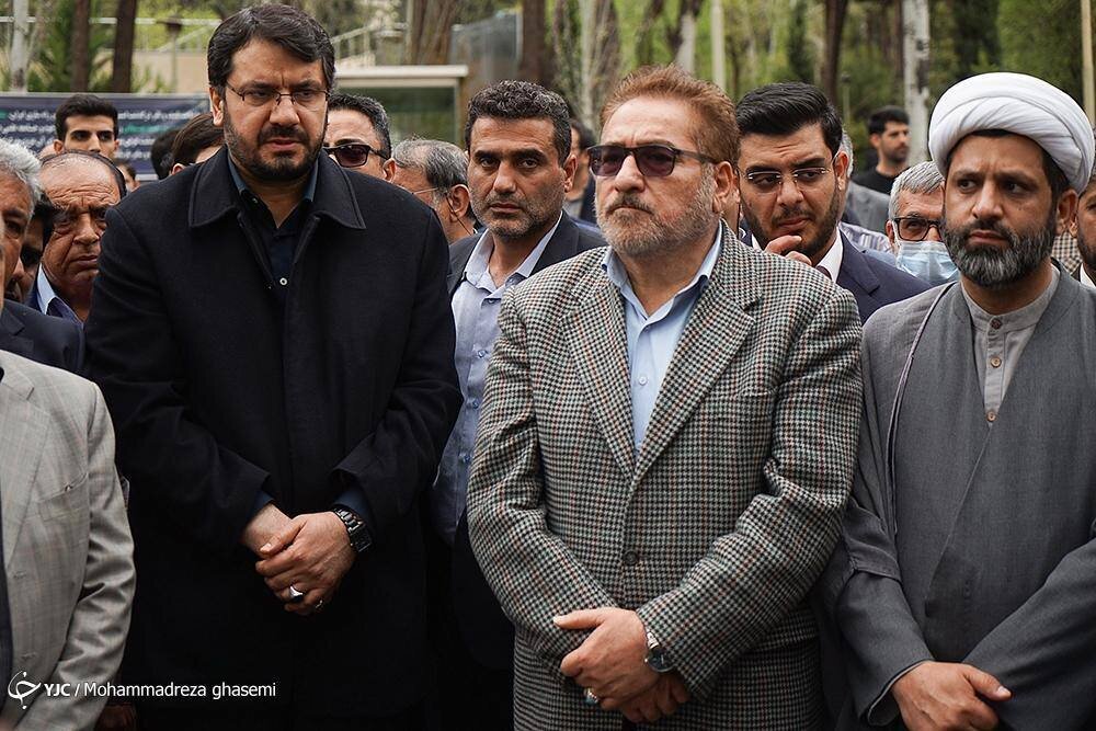 عکسی از احمدینژاد با چهره جدید در یک مراسم
