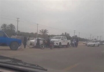 نخستین تصاویر از حمله تروریست‌ها به ۲ خودروی پلیس/  ۵ مامور پلیس به شهادت رسیدند