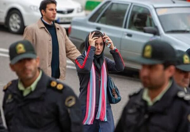 تصاویری از اقدامات پلیس در روز اول اجرای طرح عفاف و حجاب / فیلم