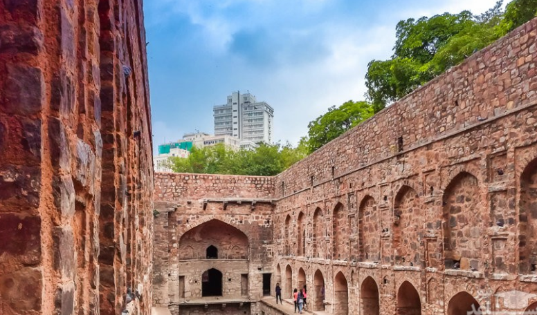 دیدنیترین آب انبار دهلی نو