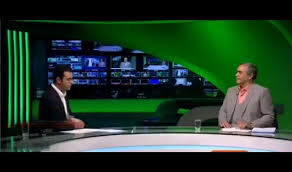 لحظه ترسیدن مهمان شبکه خبر از ترکیدن نورافکن در برنامه زنده + فیلم