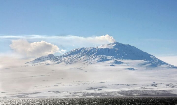 کوه اِرِبوس؛ آتشفشانی در قطب جنوب که طلا فوران می‌کند!