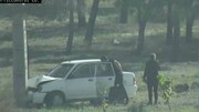 برخورد خودرو با تیر چراغ برق در اتوبان آزادگان تهران + فیلم