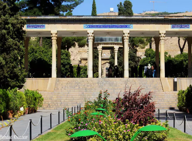 حافظیه؛ آرامگاه شاعر نامی ایران در شیراز
