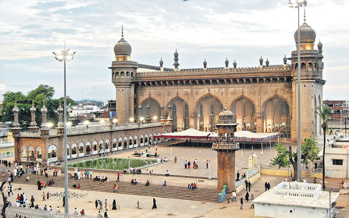 درخشان‌ترین مسجد تاج حیدرآباد هندوستان
