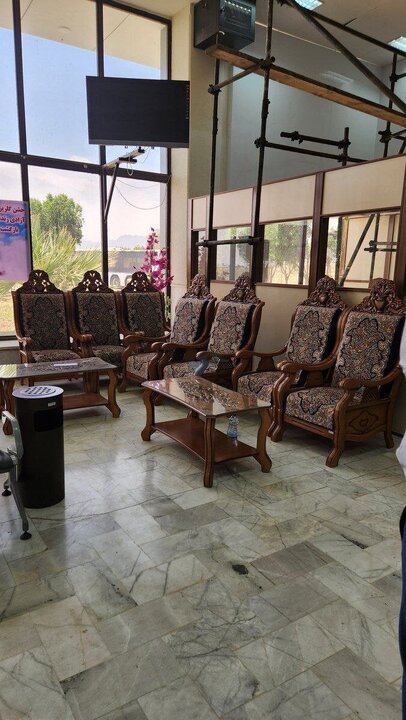 صندلی‌ خواستگاری در فرودگاه جیرفت + عکس