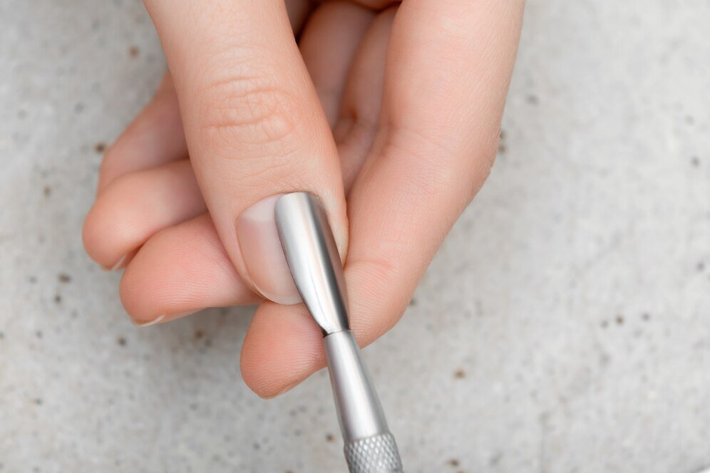 لکههای سفید روی ناخنها چه معنایی دارند؟