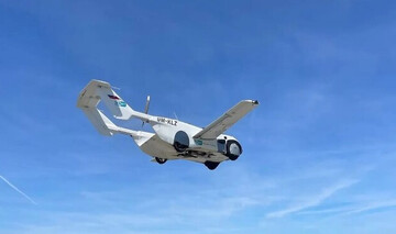 اولین خودروی پرنده مسافربری جهان به آسمان رفت!