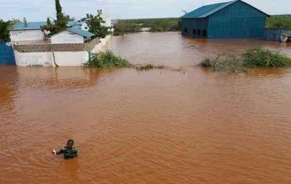 غرق ۴۲ نفر در اثر شکستگی سد