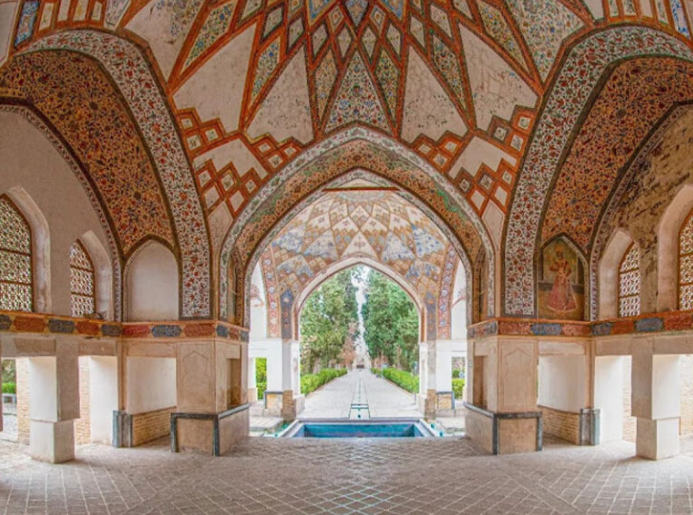 معماری حیرتانگیز باغ فین کاشان