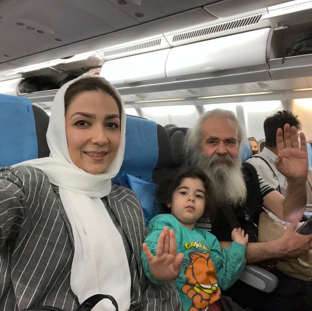 خانم بازیگر مشهور تلویزیون برای همیشه ایران را ترک کرد
