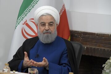 واکنش تند روحانی به وعده‌های انتخاباتی رئیسی
