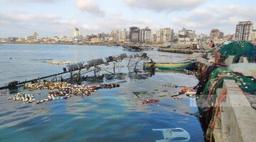بمباران قایق‌های ماهیگیری در غزه + عکس