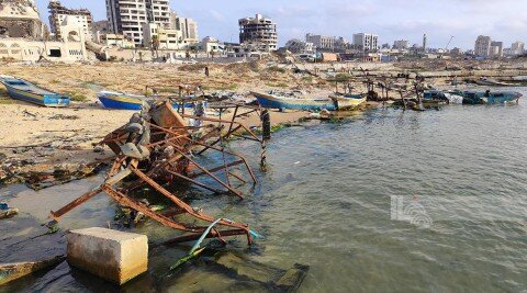 تصاویری از میزان ویرانی بندر غزه در نتیجه بمباران اشغالگران