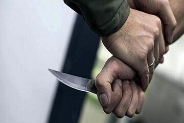 حمله وحشیانه یک متهم با سلاح سرد به پلیس در ملارد کرج