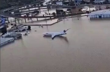 تبدیل فرودگاه به دریاچه بعد از بارش سیل‌آسا + فیلم
