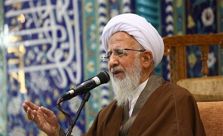 آیت الله جوادی آملی: اقتصاد مثل راهپیمایی سفارشی نیست