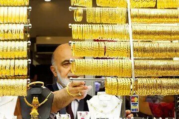 سقوط آزاد قیمت سکه و طلا + جدول قیمت طلا امروز ۳۰ اردیبهشت ۱۴۰۳