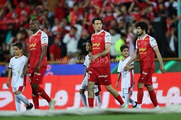 لحظه به ثمر رسیدن گل اول پرسپولیس به شمس آذر + فیلم