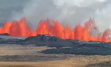 تصاویری زیبا از فوران آتشفشان در ایسلند / فیلم