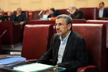 احمدی‌نژاد احتمالا دوشنبه برای انتخابات ثبت‌نام می کند