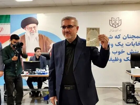 داوود منظور از کاندیداتوری انتخابات ریاست جمهوری  انصراف داد