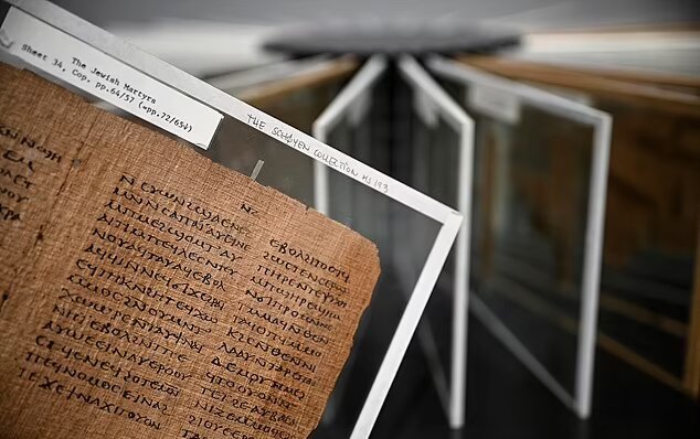 «قدیمی‌ترین کتاب جهان» با قیمت ۳ میلیون پوند به حراج گذاشته شد