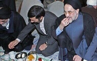 حضور احمدی‌نژاد و خاتمی در یک مراسم / عکس