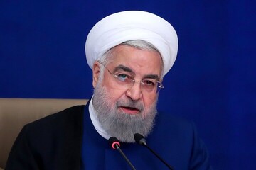 حسن روحانی: به کسانی رأی ندهید که اینترنت را به طور کامل به روی شما خواهند بست و زنان و دختران را مورد اهانت قرار می‌دهند + فیلم