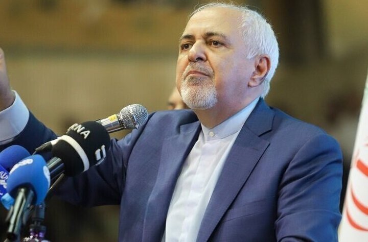 ظریف:  من نگران آینده ایران هستم / هیچ توقع و چشم‌داشتی ندارم