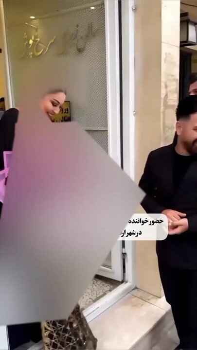 پوشش نامناسب و رقص عجیب داملا خواننده زن باکویی در اردبیل غوغا به پا کرد! + فیلم