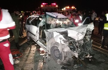 تصادف وحشتناک خودروی پژو در بوشهر پس از برخورد با تیر برق + فیلم