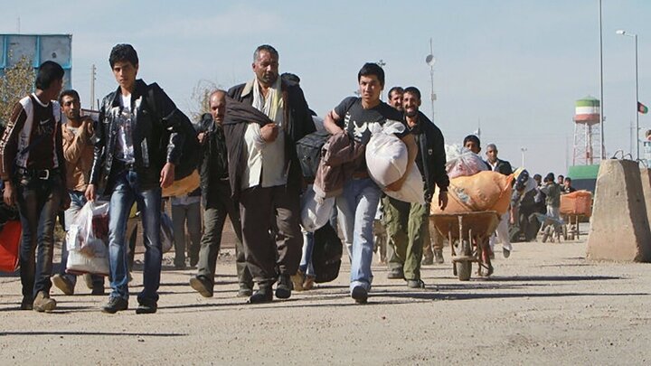 اخراج‌ها اتباع بیگانه از کشور آغاز شد