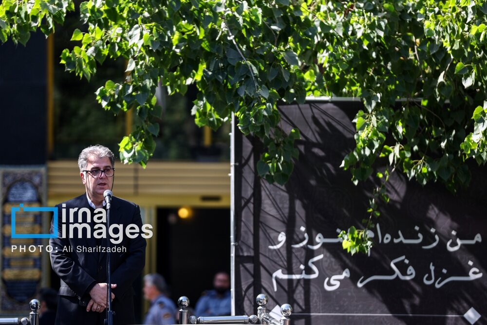 گزارش تصویری از خاکسپاری «محمد علی بهمنی» با حضور هنرمندان و چهره های مطرح